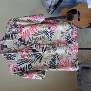 Woman's plus size top 👌